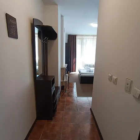 студио в мария антоанета резидънс Apartment *